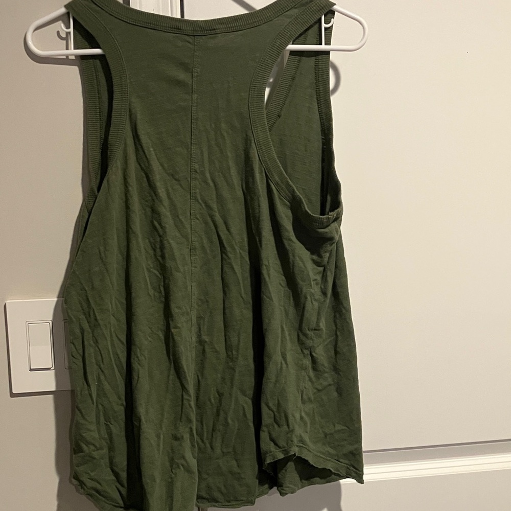 Time and Tru Buttoned Tank Top - Picture 5 of 5